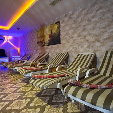 Merve Sun & 4* Side